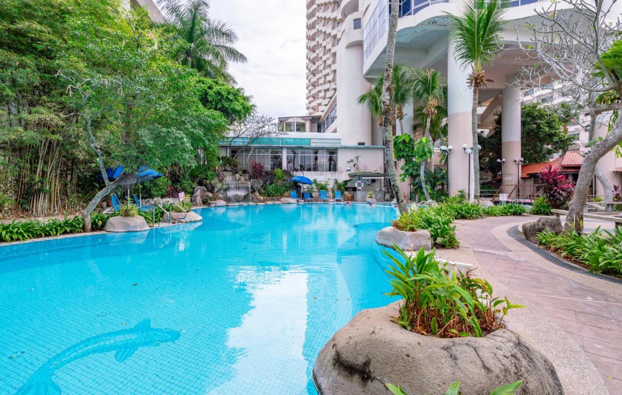 Seaview Deluxe Studio Couples Room S Танджунг Бунга Екстериор снимка