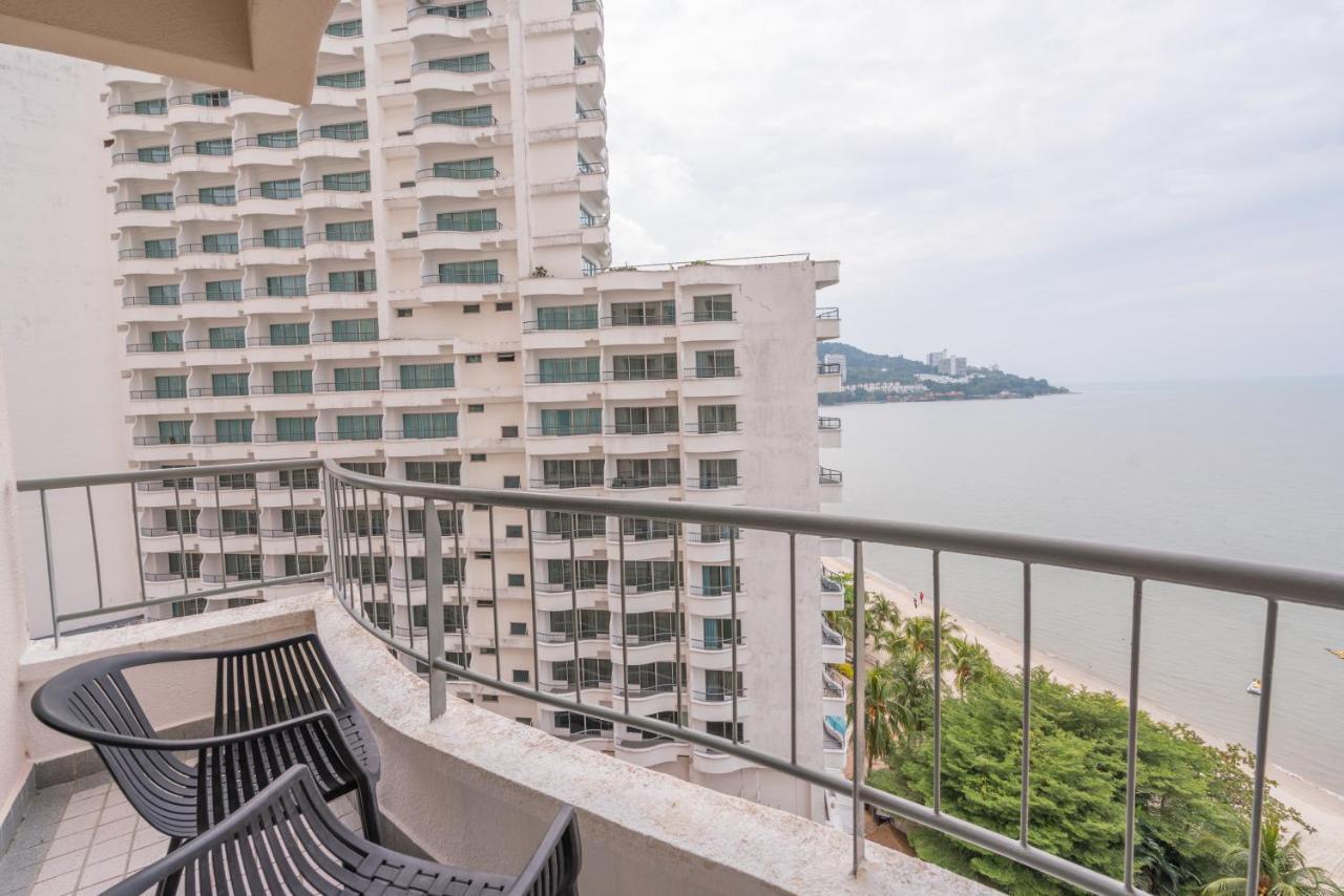 Seaview Deluxe Studio Couples Room S Танджунг Бунга Екстериор снимка